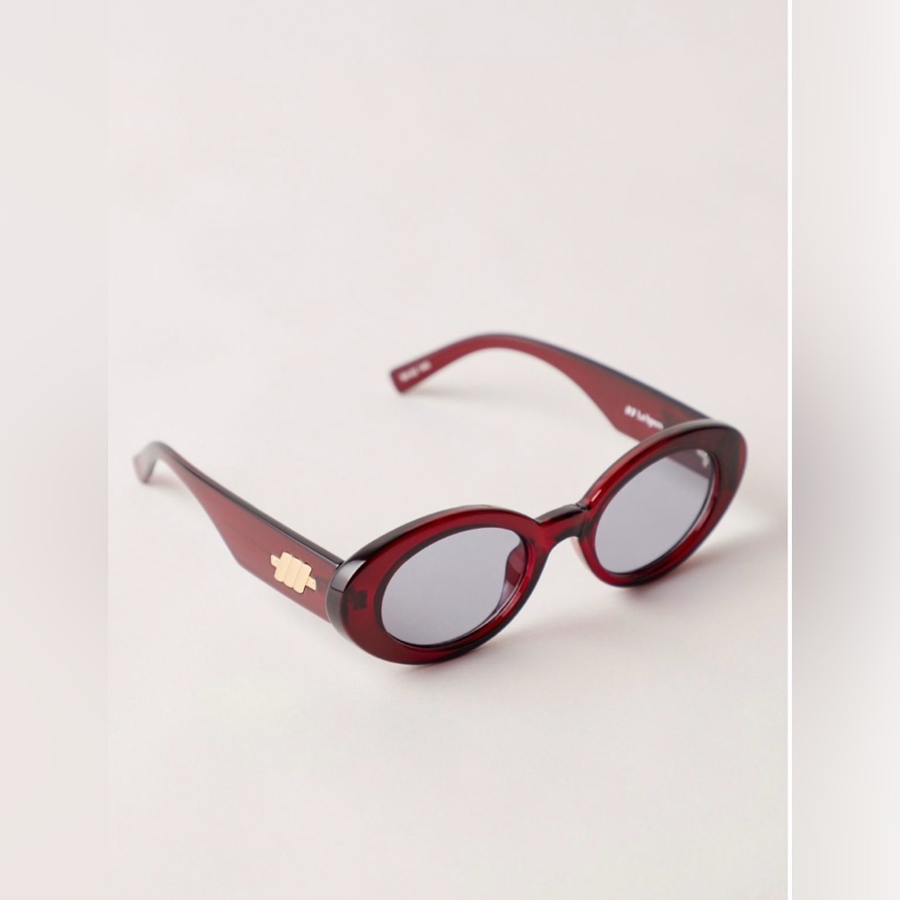 BRAND NEW LE SPECS NOVEAU ROUND GLASSES